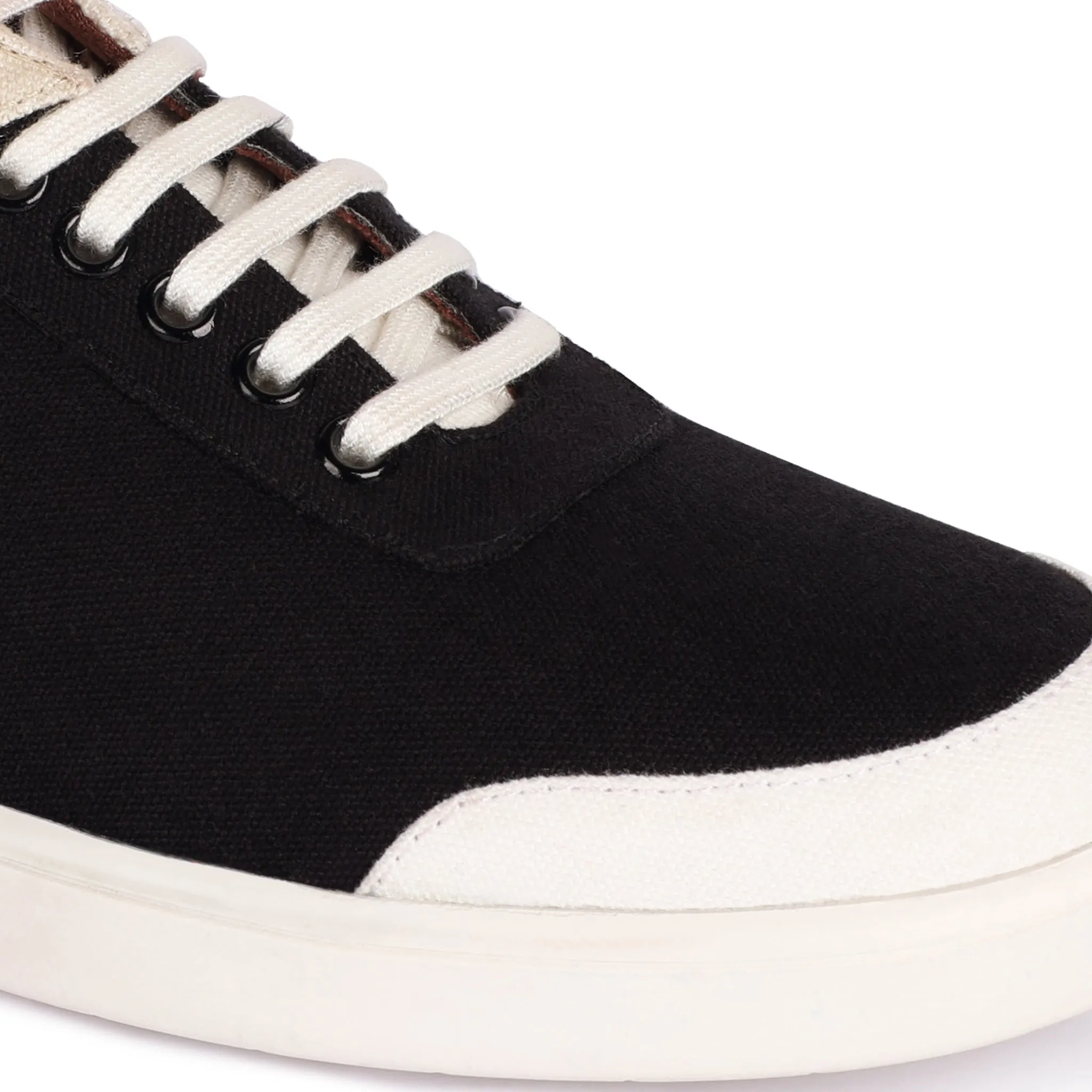 Black Sneakers | Water Resistant | Light And Comfortable Wear