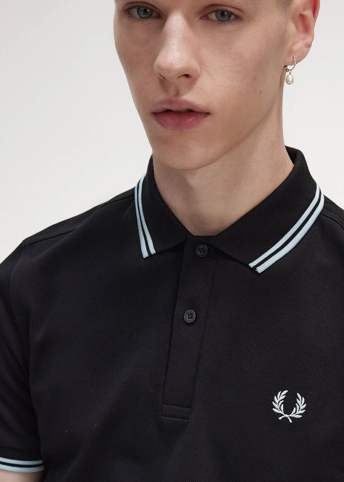 Twin tipped fred perry shirt - black light ice